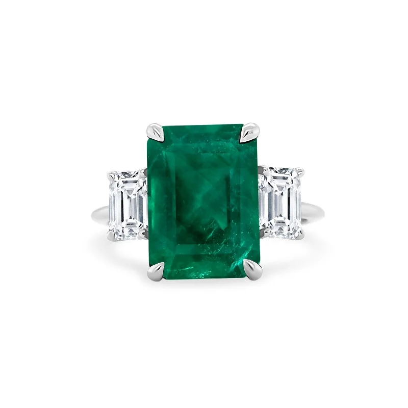 Women's rings faint-shimmer-Emerald with Emerald Cut Side Stones