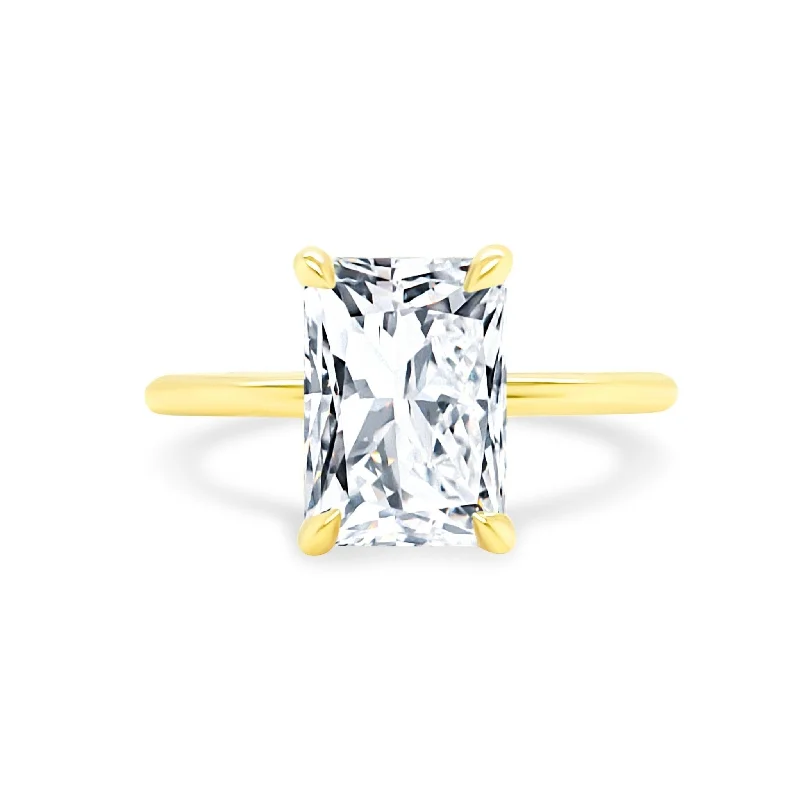 Women's rings luxe-spark-Radiant Diamond Solitaire