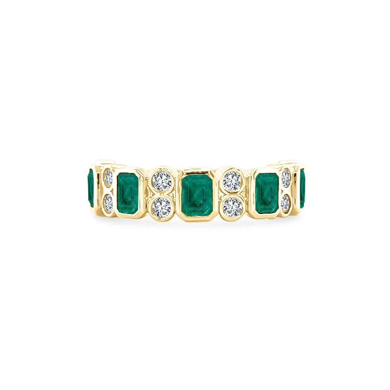 Women's rings subtle-hue-Alternating Emerald Cut & Double Diamond Bezel Band