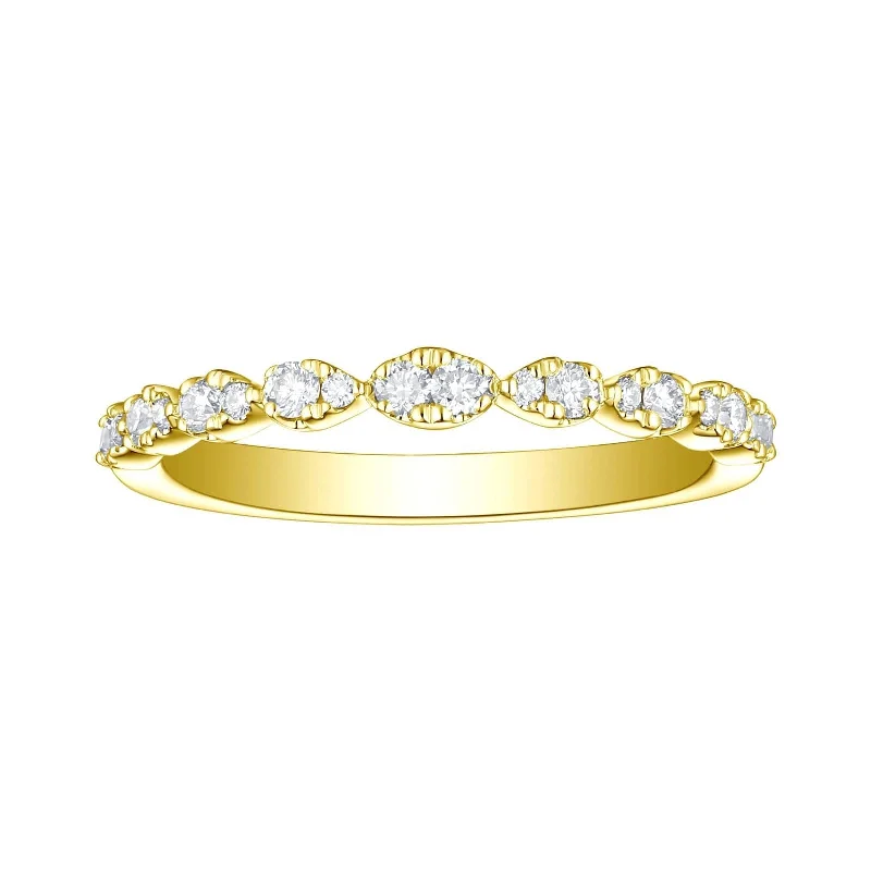 Women's rings twilight-glow-Lab Grown Diamond Pear Station Band