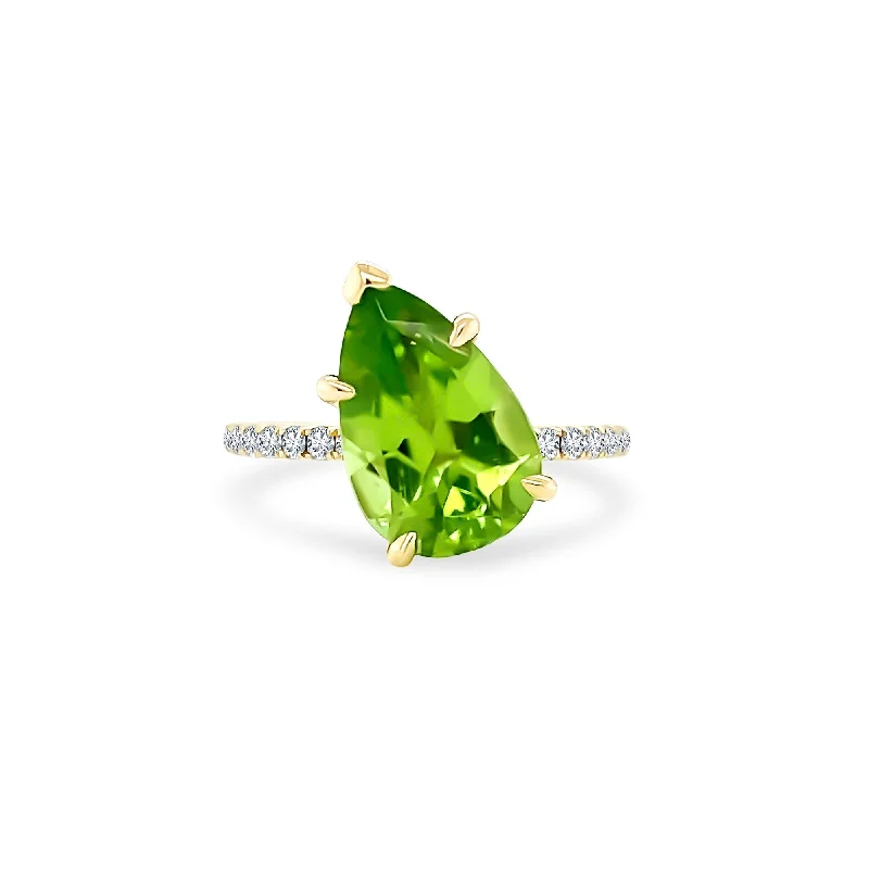 Women's rings chic-tungsten-Offset Pear Cut Peridot Solitaire on Diamond Band