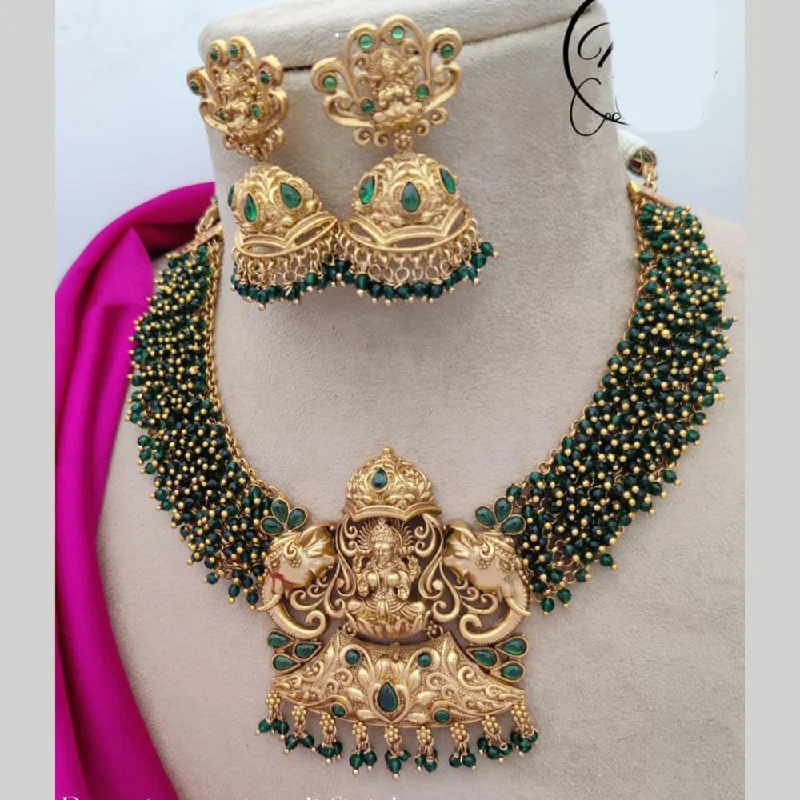 fashion necklaces for women -Jewel Addiction Gold Plated Kundan Stone And Pearls Temple Choker Necklace Set